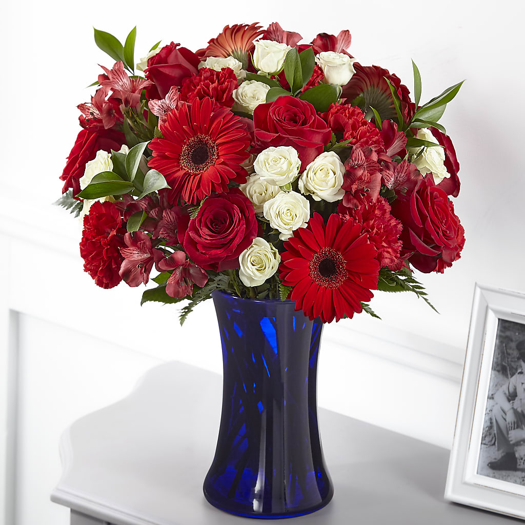Hearts Embrace Bouquet – YOLE'S FLOWERS, New Orleans LA