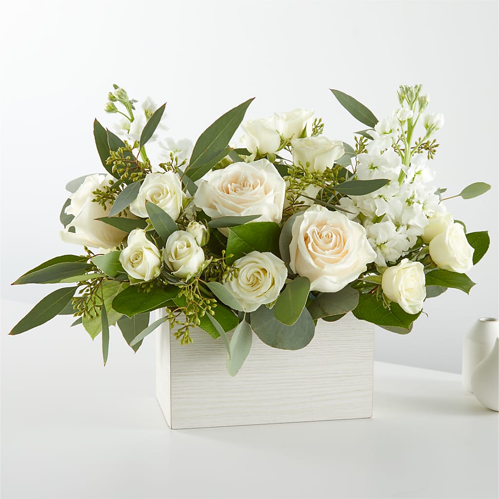 Fresh Linen Box Bouquet – YOLE'S FLOWERS, New Orleans LA
