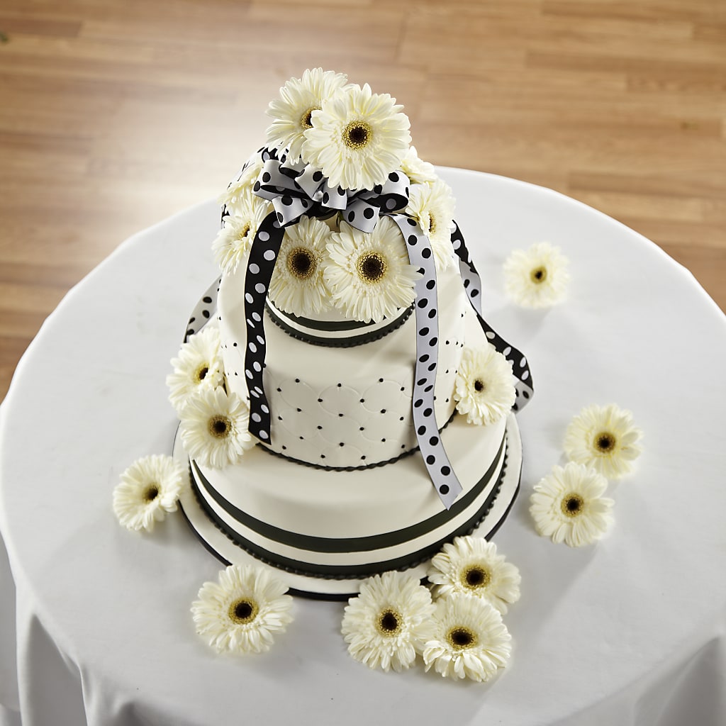 Simple Sophistication Cake Décor – YOLE'S FLOWERS, New Orleans LA