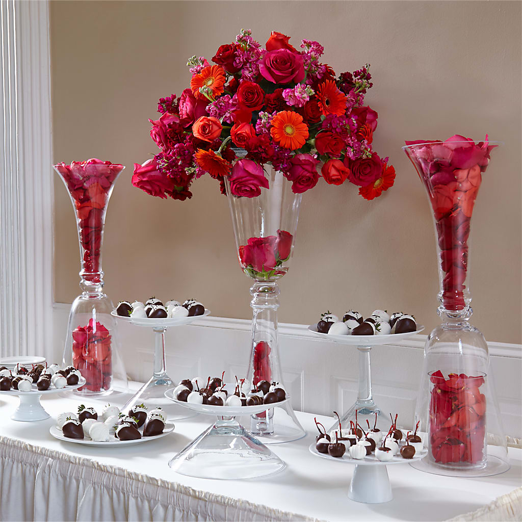 Life's Sweetness Centerpiece – YOLE'S FLOWERS, New Orleans LA