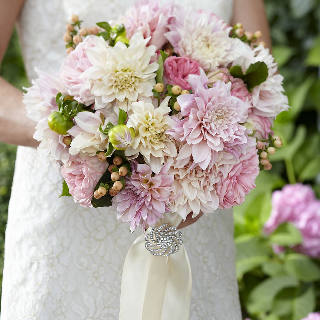 Heart's Promise Bouquet – YOLE'S FLOWERS, New Orleans LA